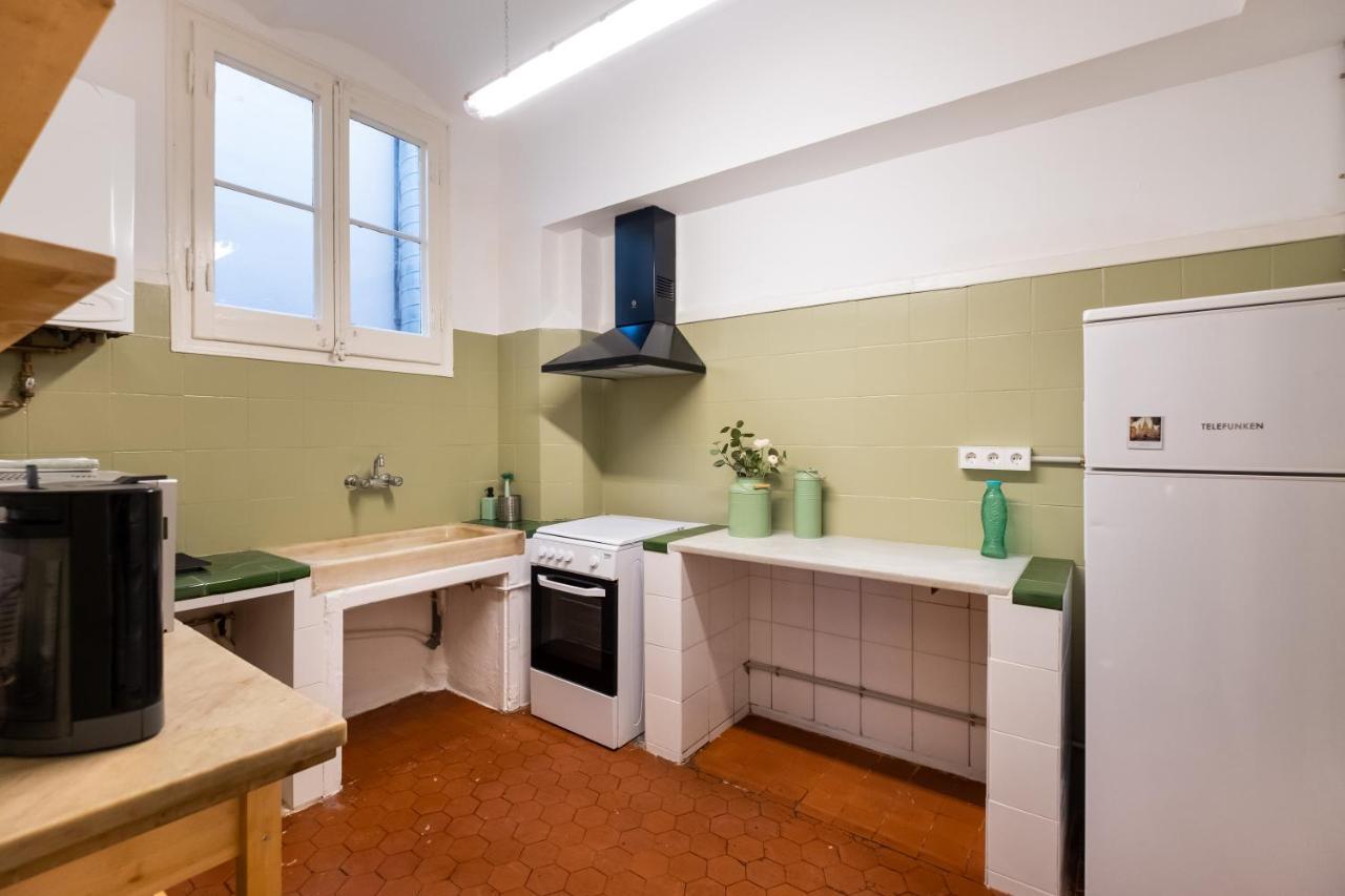 B42 - Modernist Apartment For Large Groups In Eixample Barselona Dış mekan fotoğraf
