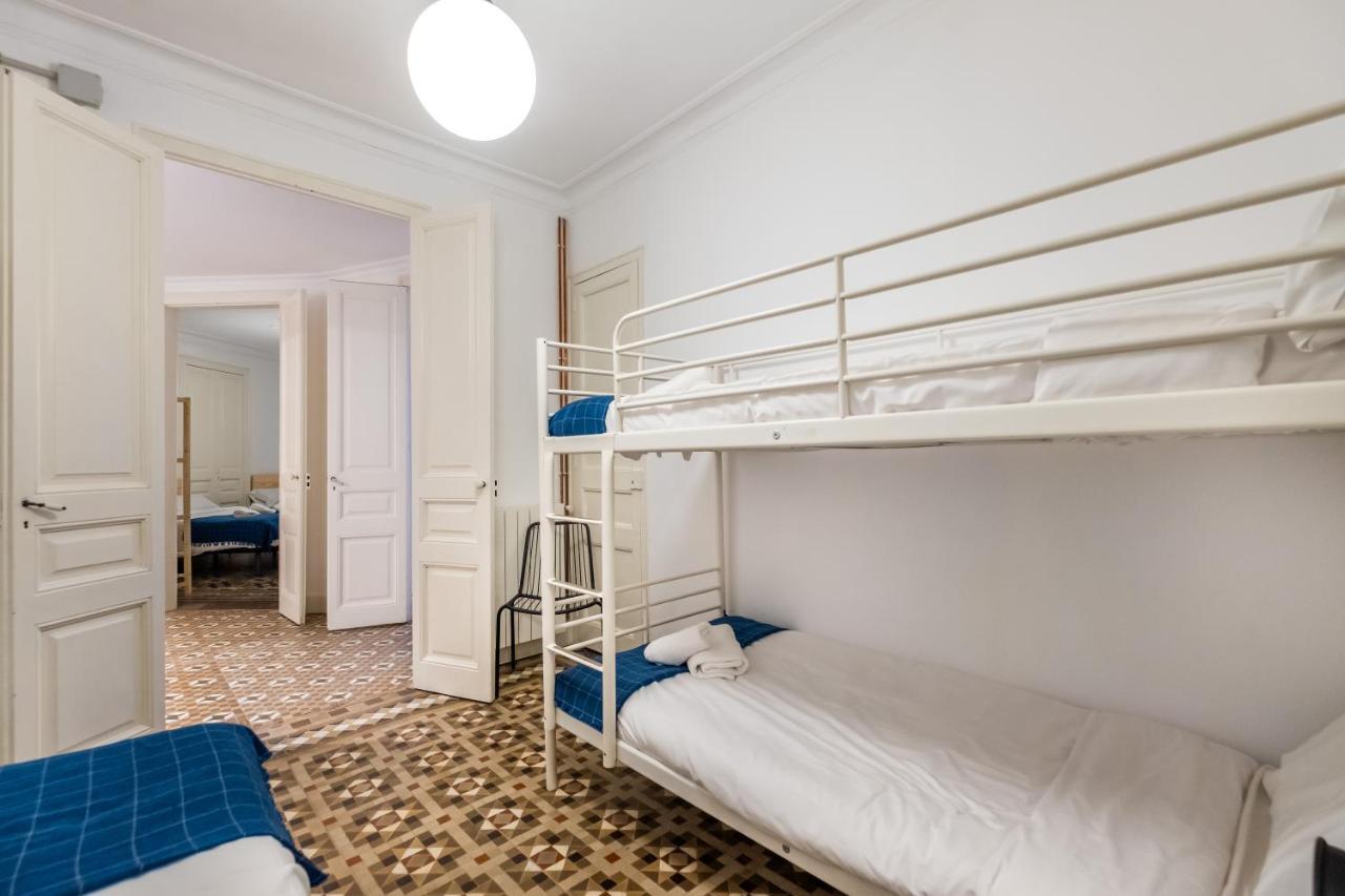 B42 - Modernist Apartment For Large Groups In Eixample Barselona Dış mekan fotoğraf